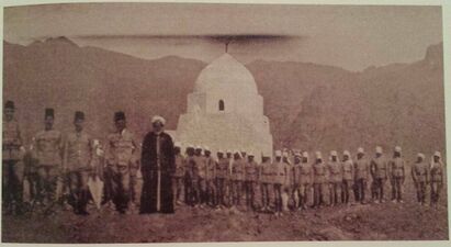 الصورة الأولی التی نشرها رفعت باشا في مرآة الحرمین. أخذت هذه الصورة عام 1319 الهجری.