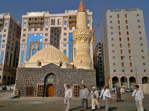 مسجد ابوبکر در مدینه.jpg